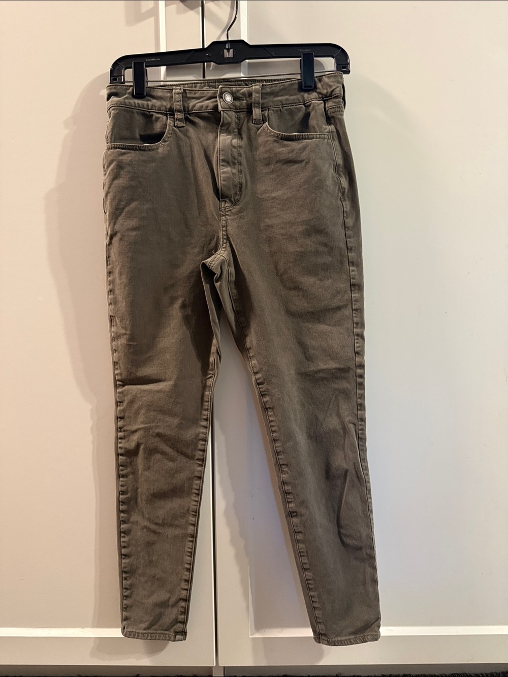 American Eagle Super Super Stretch Women’s Size 6 Short Olive Skinny Jeans